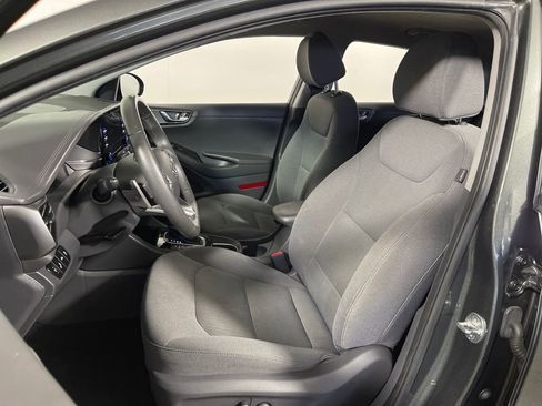 Used 2022 Hyundai Ioniq SEL image 12