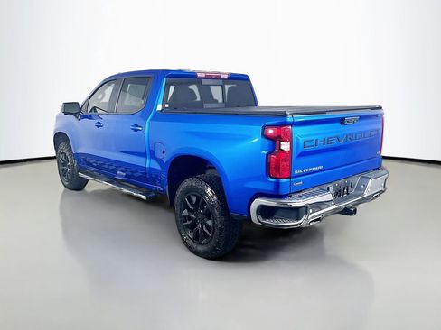 Used 2022 Chevrolet Silverado 1500 LT w/ Z71 Off-Road Package image 5