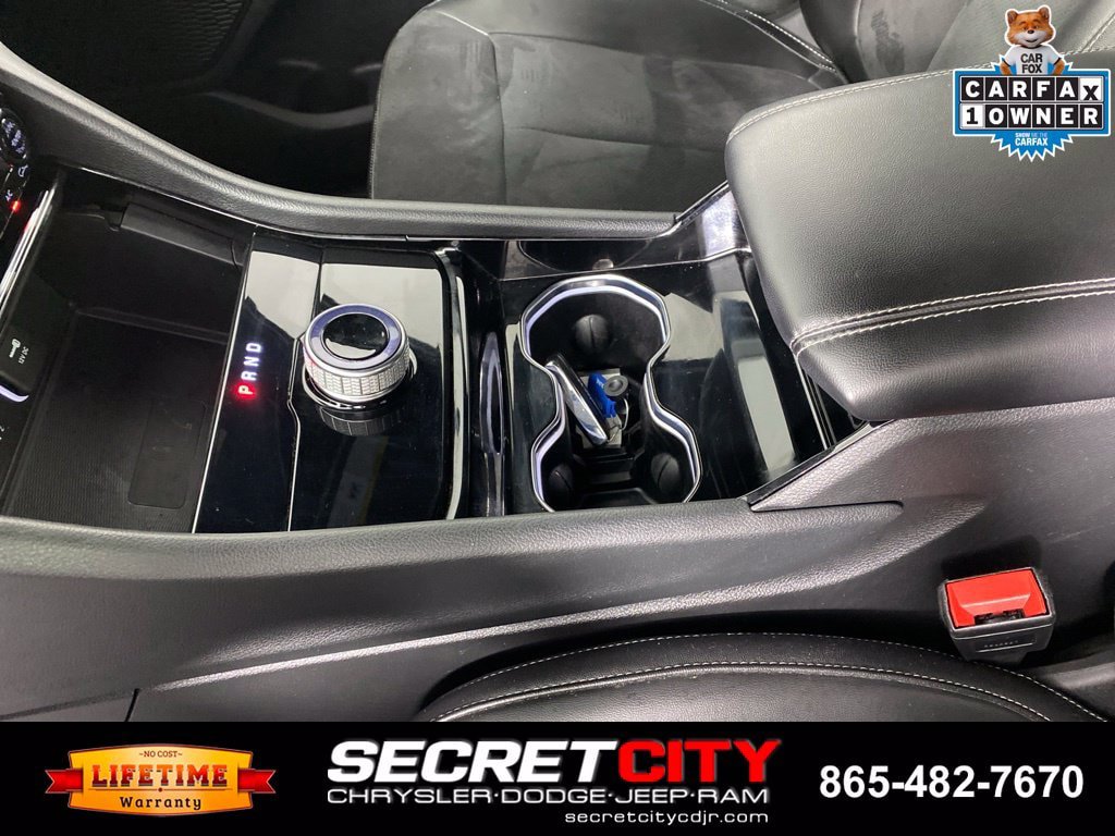 Used 2023 Jeep Grand Cherokee L Laredo AWD/4WD image 23