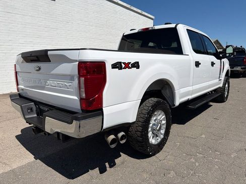 Used 2022 Ford F250 XLT AWD/4WD image 2