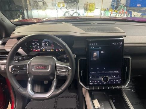 Used 2024 GMC Acadia Elevation image 14