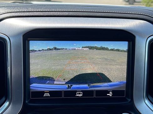 Used 2021 GMC Sierra 1500 SLT w/ SLT Premium Package AWD/4WD image 14