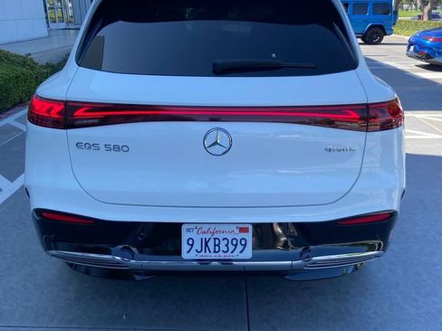 Used 2023 Mercedes-Benz EQS 580 4MATIC SUV image 5