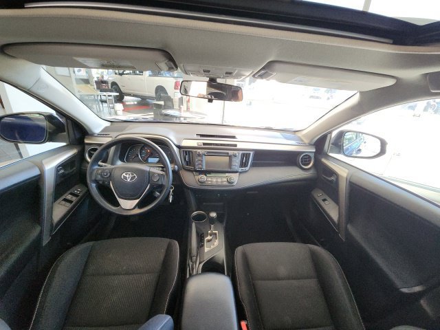 Used 2014 Toyota RAV4 XLE AWD/4WD image 2