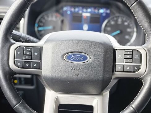 Used 2024 Ford Expedition Max XLT image 16