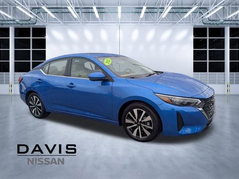 Used 2025 Nissan Sentra SV w/ SV Premium Package FWD image 1