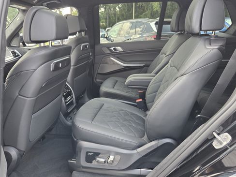 New 2027 BMW X7 xDrive40i w/ M Sport Package AWD/4WD image 11