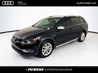 Used 2017 Volkswagen Golf Alltrack S AWD/4WD video 1