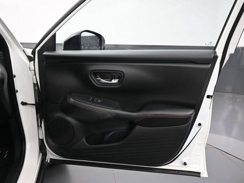 Certified 2024 Honda HR-V Sport image 32
