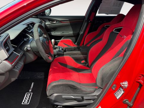 Used 2018 Honda Civic Type R image 10