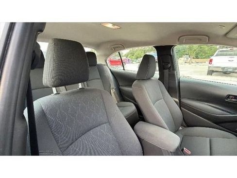 Certified 2024 Toyota Corolla LE FWD image 39