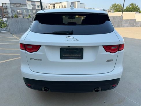 Used 2018 Jaguar F-PACE Premium AWD/4WD image 4