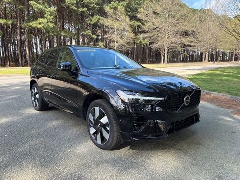 New 2025 Volvo XC60 T8 Plus w/ Protection Package Premier image 3