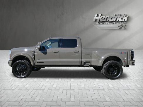 Used 2026 Ford F450 Platinum w/ Platinum Plus Package image 10