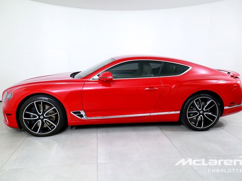Used 2022 Bentley Continental GT image 5