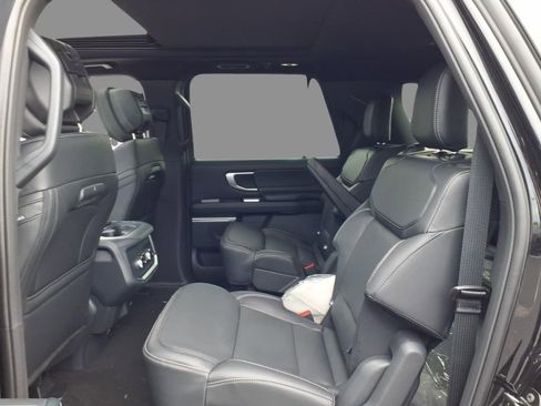 New 2026 Ford Expedition Max Platinum AWD/4WD image 5