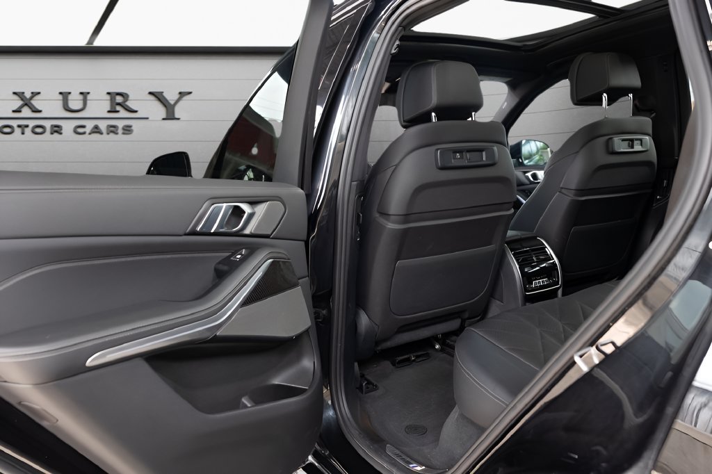 Used 2023 BMW X5 M50i w/ Climate Comfort Package AWD/4WD image 43