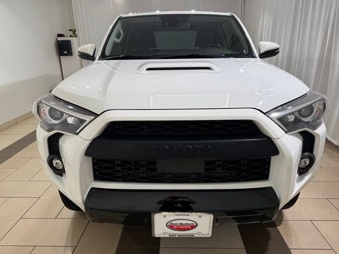 Used 2021 Toyota 4Runner TRD Off-Road Premium w/ Moonroof Package AWD/4WD image 8