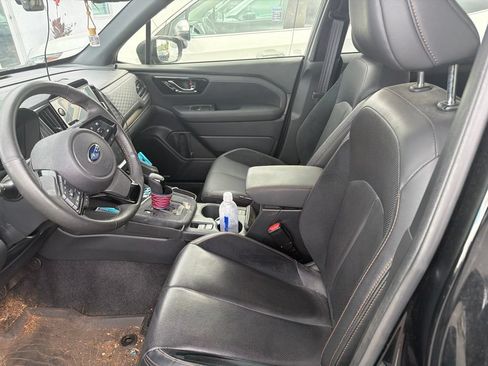 Used 2025 Subaru Forester Touring w/ Popular Package - Touring AWD/4WD image 10