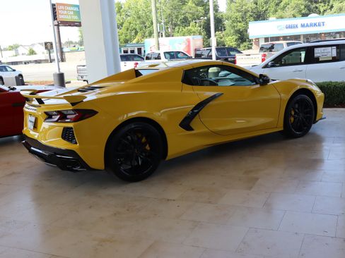 Used 2026 Chevrolet Corvette Stingray Premium Conv w/ Z51 Performance Package RWD image 9