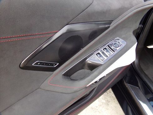Used 2023 Chevrolet Corvette Stingray Premium Conv w/ Z51 Performance Package RWD image 14