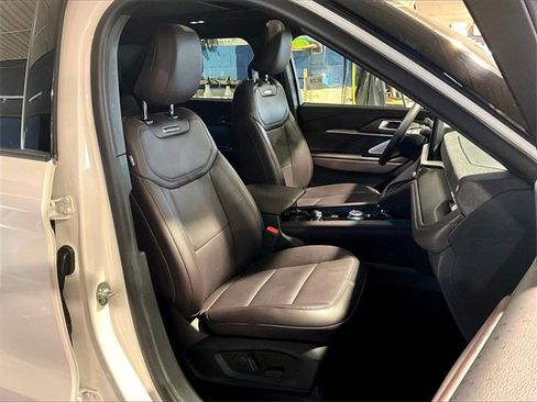 Used 2025 Ford Explorer Platinum image 7