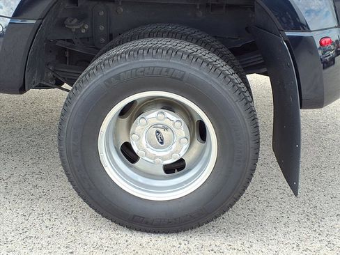 Used 2022 Ford F350 XLT w/ XLT Premium Package image 20