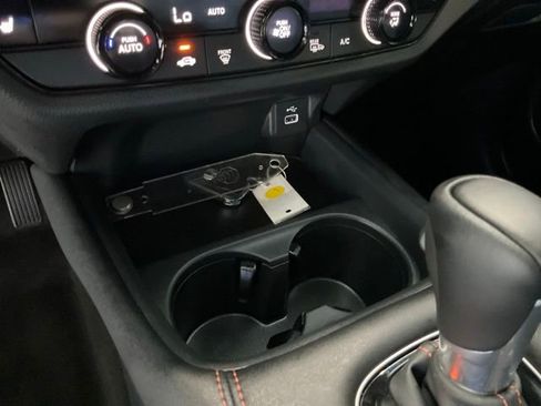 Certified 2025 Honda HR-V Sport image 13
