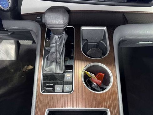 Certified 2022 Toyota Sienna LE FWD image 32