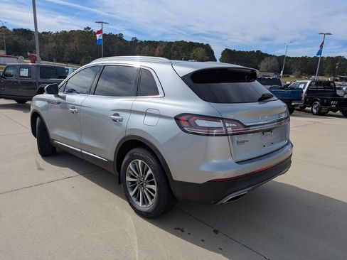 Used 2022 Lincoln Nautilus Standard w/ Premium Package image 6