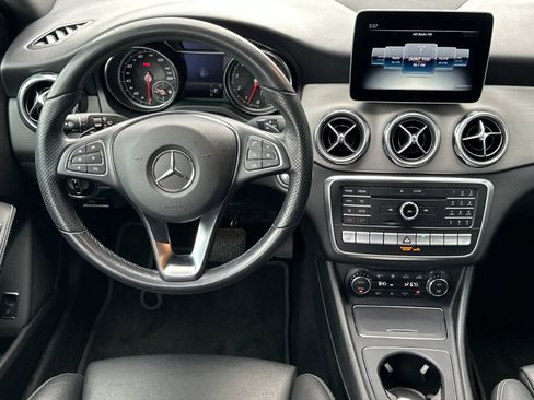 Used 2020 Mercedes-Benz GLA 250 GLA 250 image 13