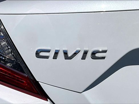 Used 2020 Honda Civic EX-L image 9