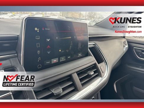 Used 2023 GMC Yukon SLE image 31