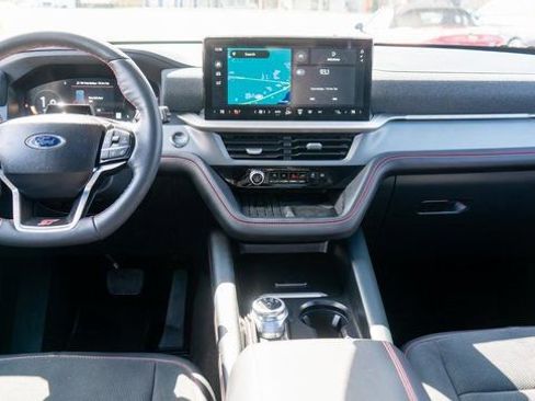Used 2025 Ford Explorer ST AWD/4WD image 18