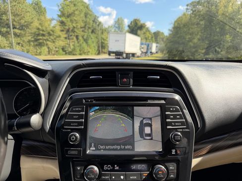 Used 2017 Nissan Maxima Platinum image 28