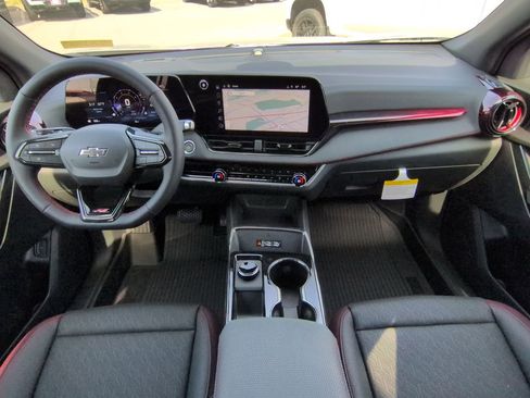 New 2026 Chevrolet Equinox RS w/ Convenience Package III FWD image 21