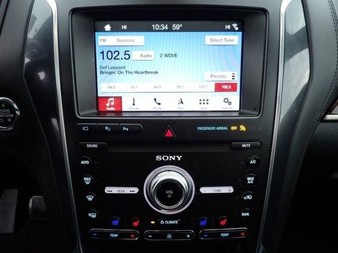 Used 2019 Ford Explorer Platinum image 28