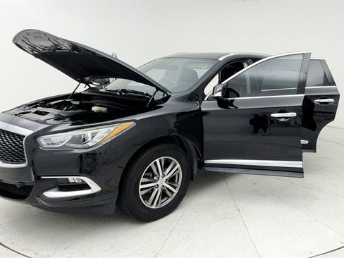 Used 2020 INFINITI QX60 Luxe w/ Essential Package image 11