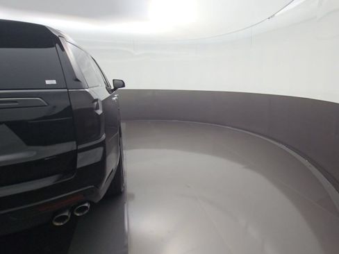 Used 2021 Chevrolet Tahoe High Country RWD image 7