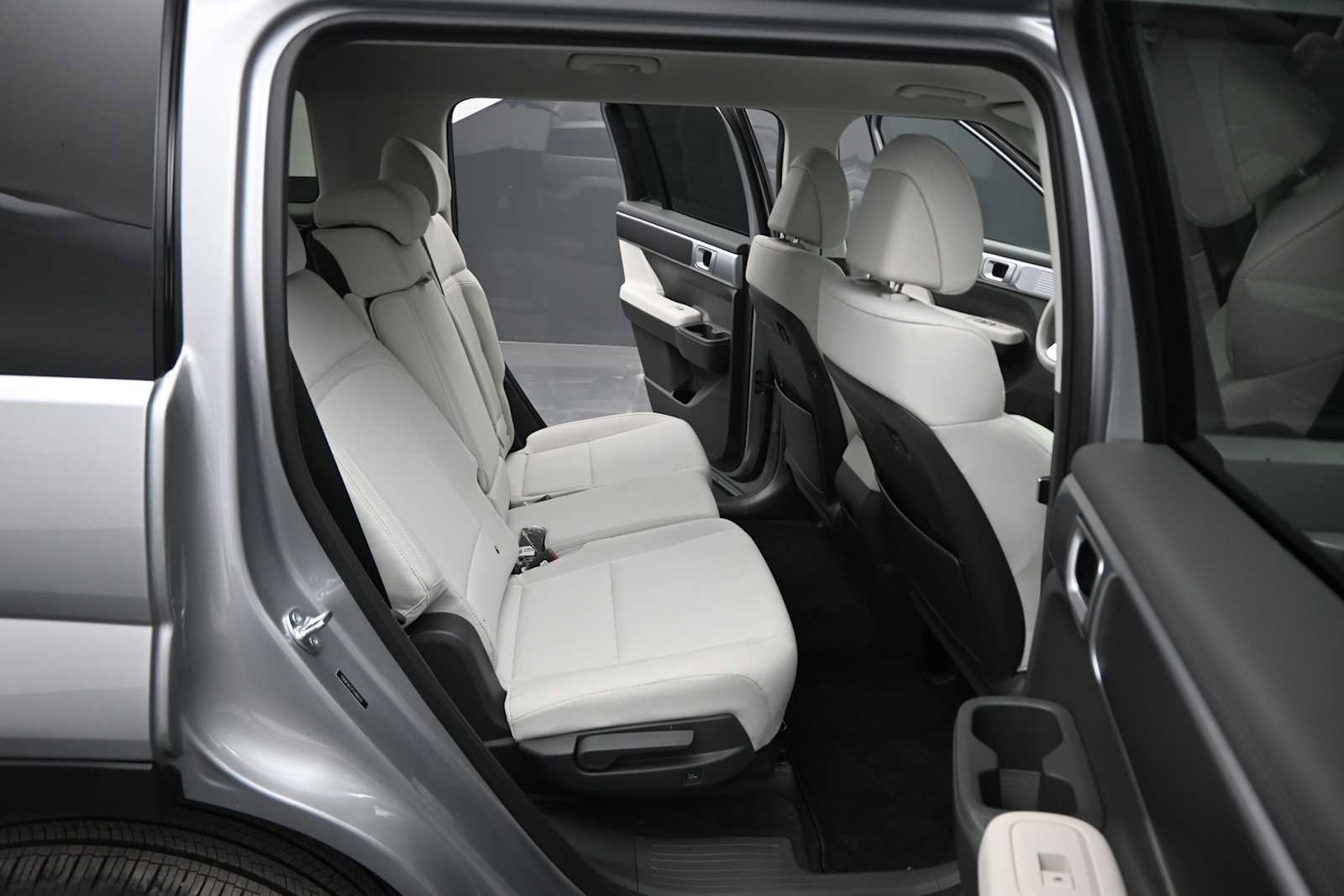 Certified 2026 Hyundai Santa Fe SE FWD image 17
