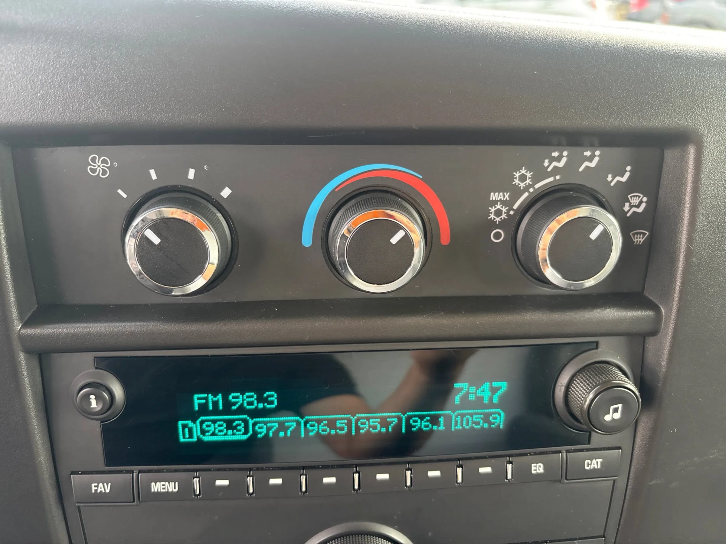 Used 2024 Chevrolet Express 3500 w/ Power Convenience Package RWD image 32