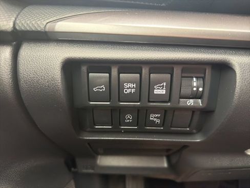 Used 2024 Subaru Forester Premium AWD/4WD image 18