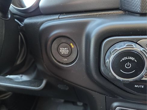 Used 2023 Jeep Wrangler Unlimited w/ 8.4" Radio Group AWD/4WD image 21