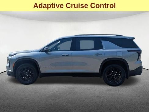 Used 2024 Chevrolet Traverse LT w/ Midnight/Sport Edition AWD/4WD image 9