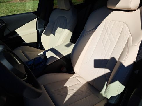 New 2026 BMW X3 xDrive30 w/ Convenience Package image 16