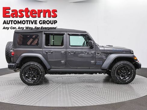 Used 2023 Jeep Wrangler Unlimited w/ Cold Weather Group AWD/4WD image 4