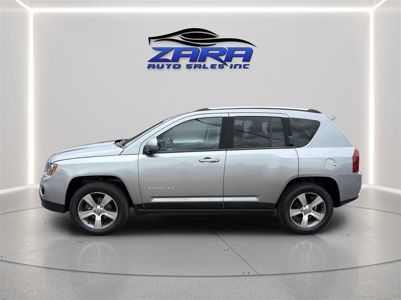 Used 2016 Jeep Compass High Altitude AWD/4WD image 4