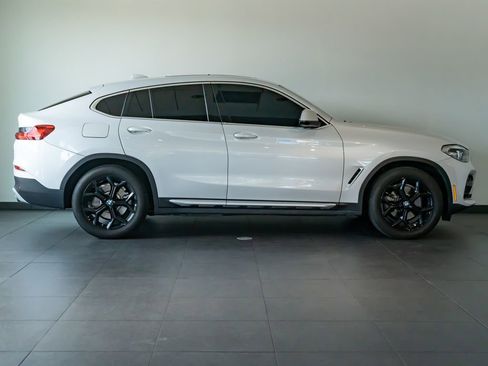 Used 2021 BMW X4 xDrive30i w/ Premium Package 3 AWD/4WD image 8