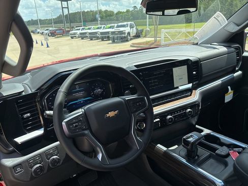 New 2026 Chevrolet Silverado 1500 LT w/ Z71 Off-Road Package AWD/4WD image 33