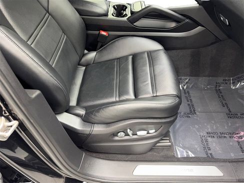 Used 2021 Porsche Cayenne Coupe image 43